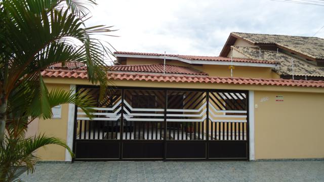 casa em Jd. Márcia