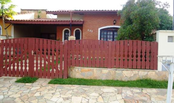 casa em Três Marias