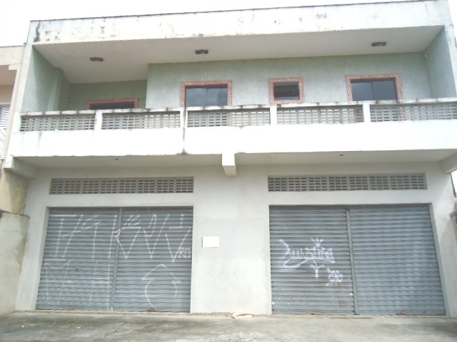 comercial em Belmira Novaes