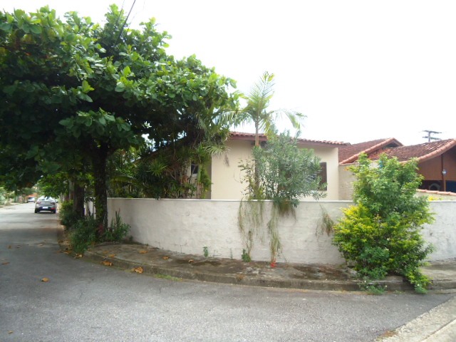 casa em Belmira Novaes